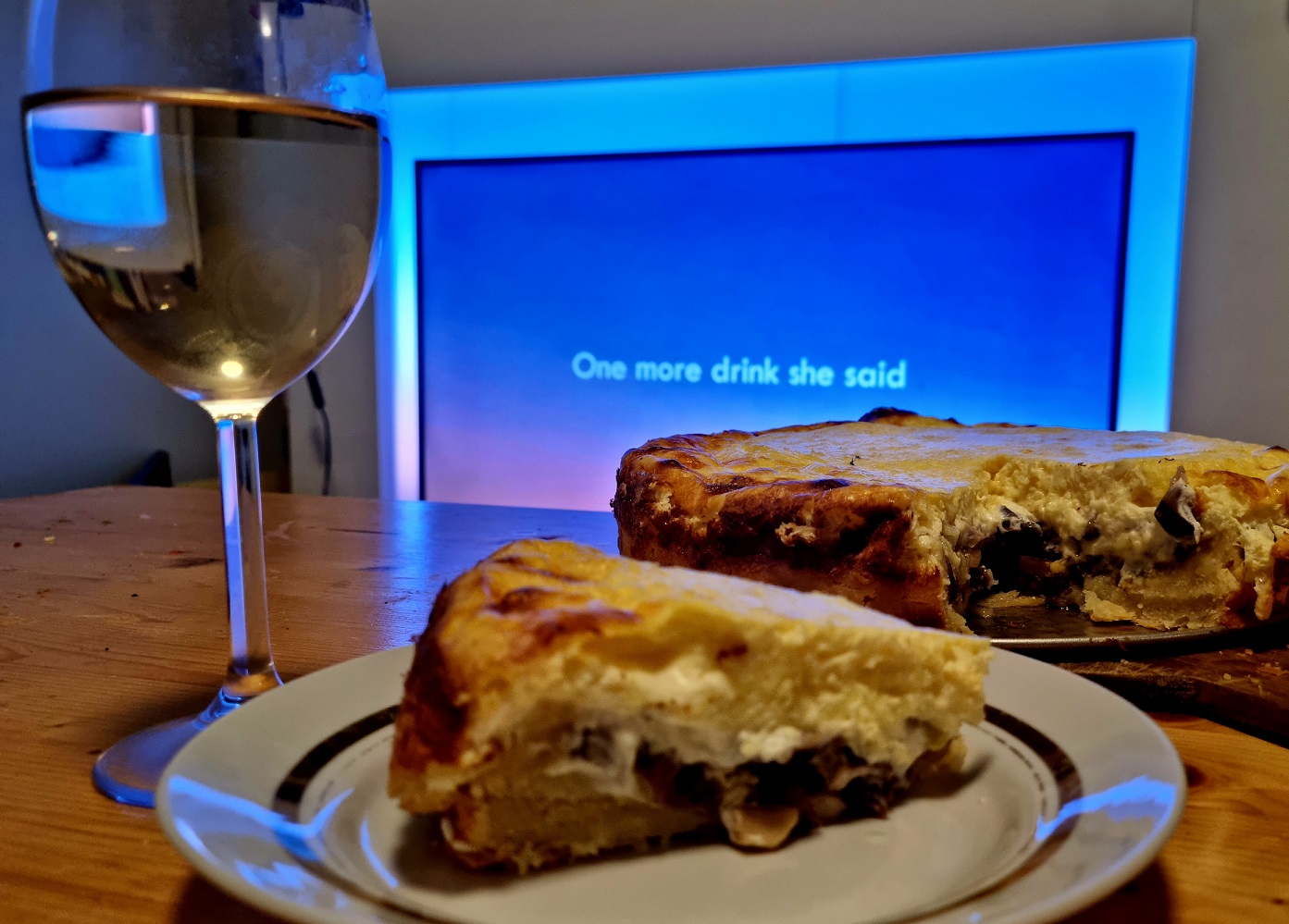 Seenepirukas Kodukratt feat Ethel Aoude